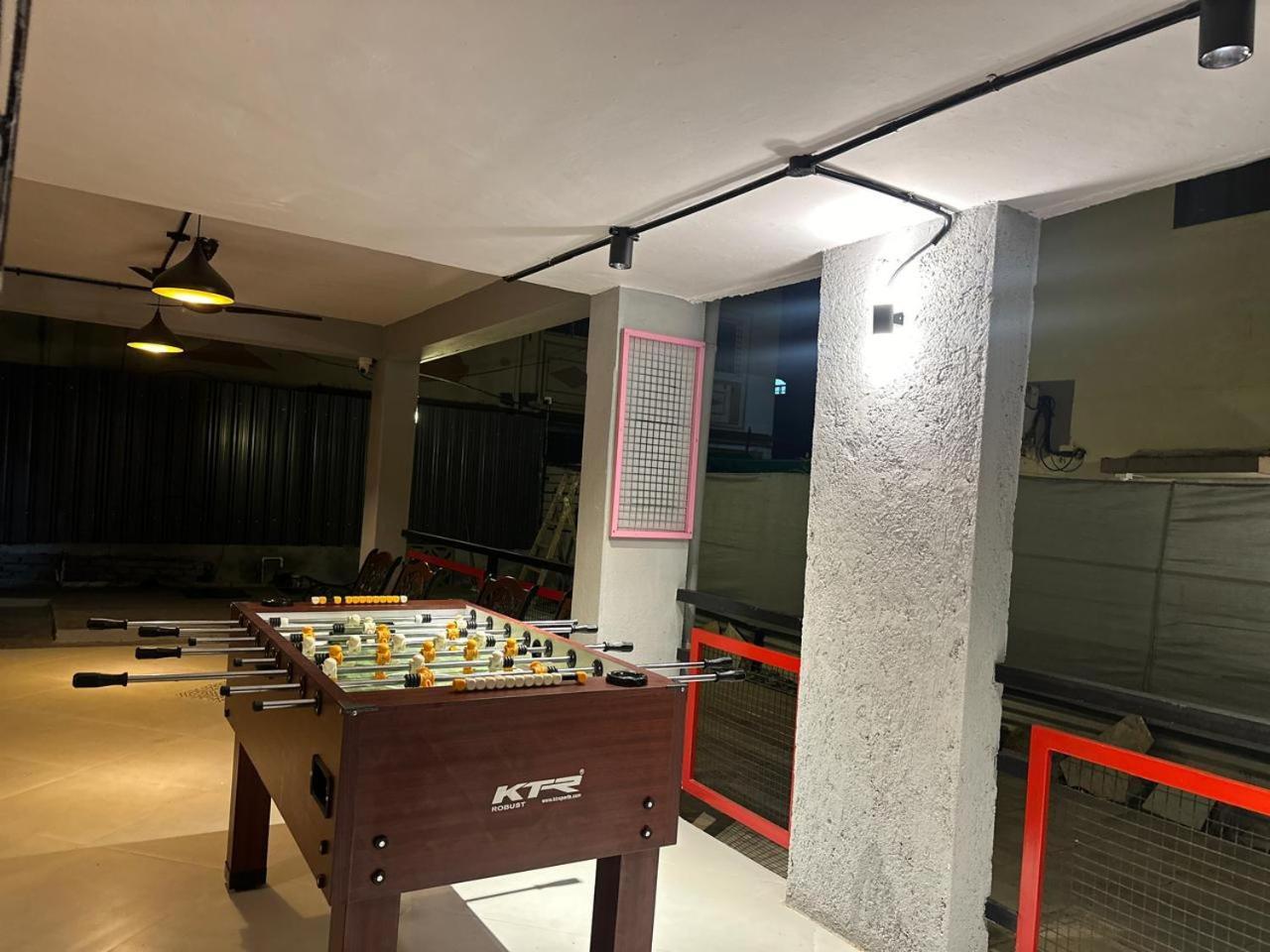 Travotale Hostel And Cowork Koregaonpark Pune Esterno foto