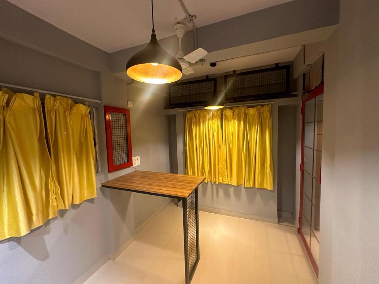 Travotale Hostel And Cowork Koregaonpark Pune Esterno foto